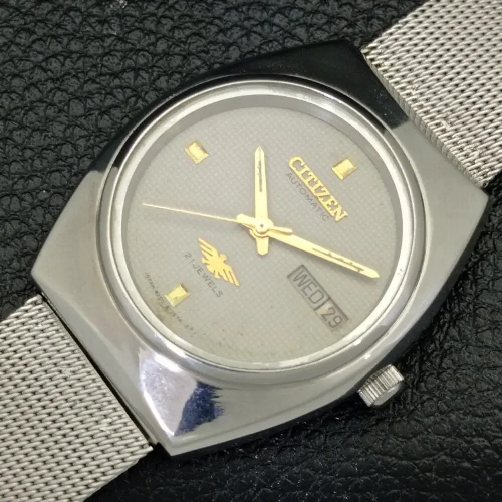 Vintage 1989 Citizen Automatic Mens Silver Watch W/daydate & Gold accents
